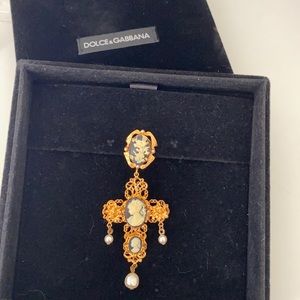 Dolce & Gabbana earring